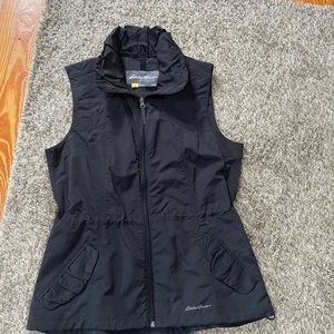 NWT EDDIE BAUER TRAVEX MEDIUM BLACK LIGHTWEIGHT VEST